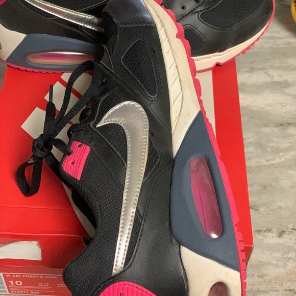 Slightly used, comfy, Nike presto. - Picture 6 of 6